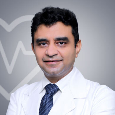 Dr Dheeraj Gandotra: Meilleur cardiologue interventionnel à Noida, Inde