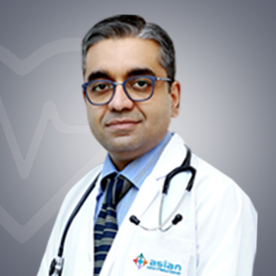 Dk. Reetesh Sharma: Daktari Bingwa wa Nephrologist huko Faridabad, India