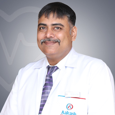 Dr. Nikhil Yadav: Best General Laparoscopic Surgeon in Delhi, India