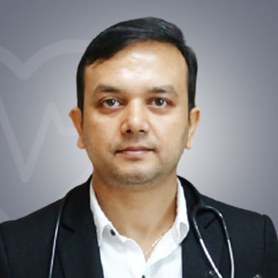 Dkt. Naveen Prakash Verma: Daktari Mkuu Bora huko Noida, India
