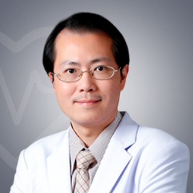 Dr Wichai Yooyongwattana